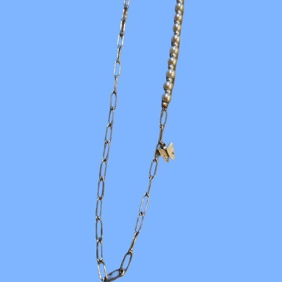 Paperclip chain and pearl Necklace w a Butterfly charm~ 20 in. - Picture 3 of 6